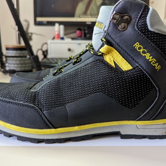 Boots - Picture 2 of 6